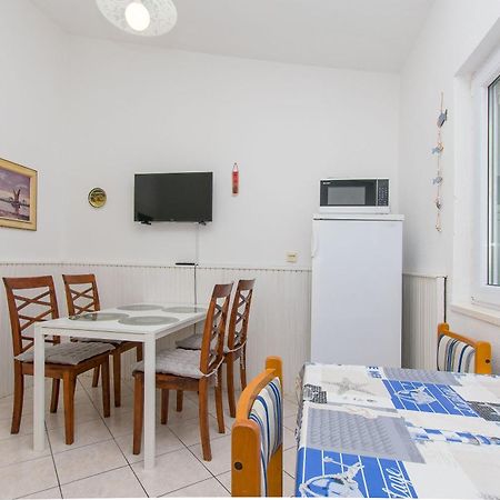 Apartment Terezija Pisak Buitenkant foto