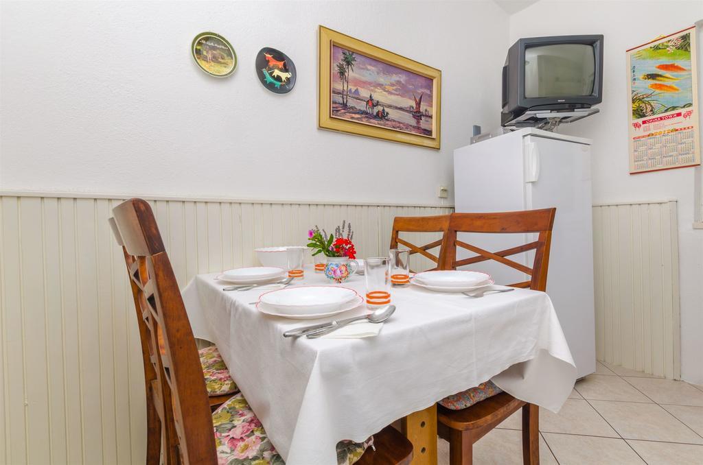 Apartment Terezija Pisak Buitenkant foto